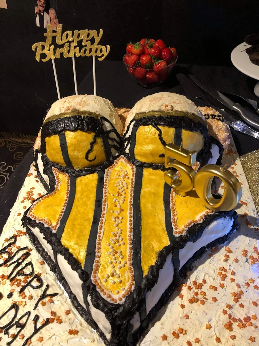 Cake, Orion Hotel
