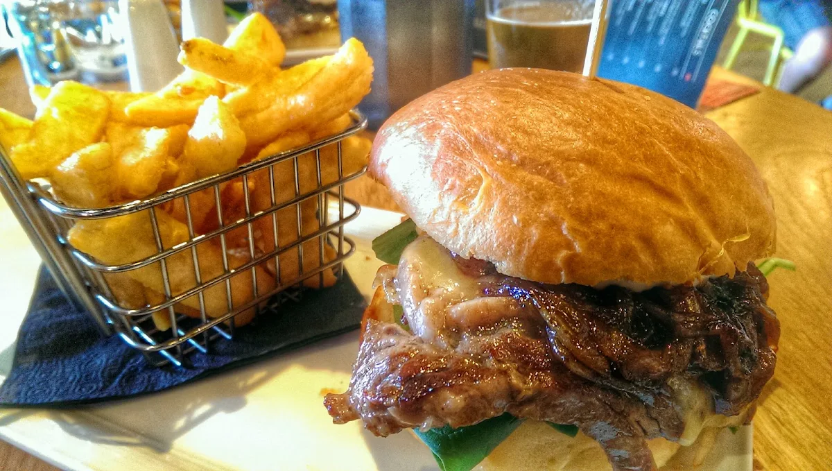 Steak Burger, Orion Hotel