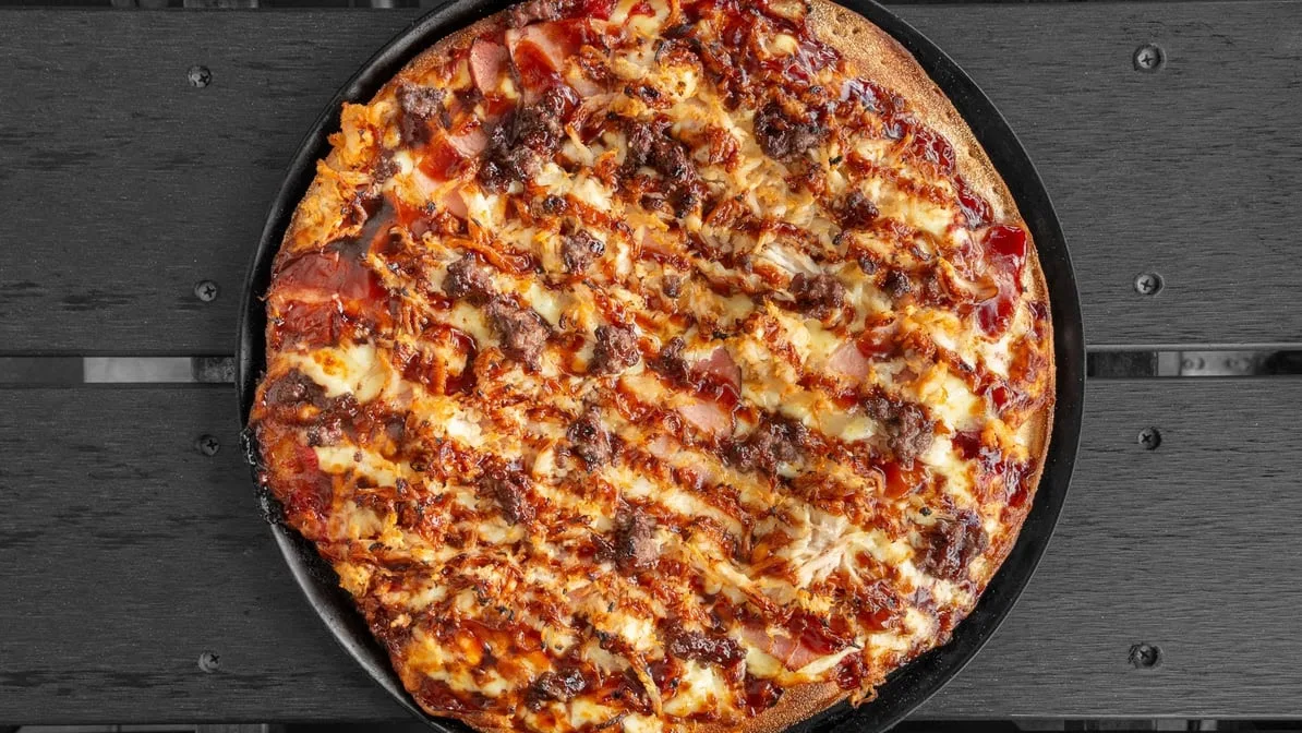 Highlights, Mr & Mrs Pizza