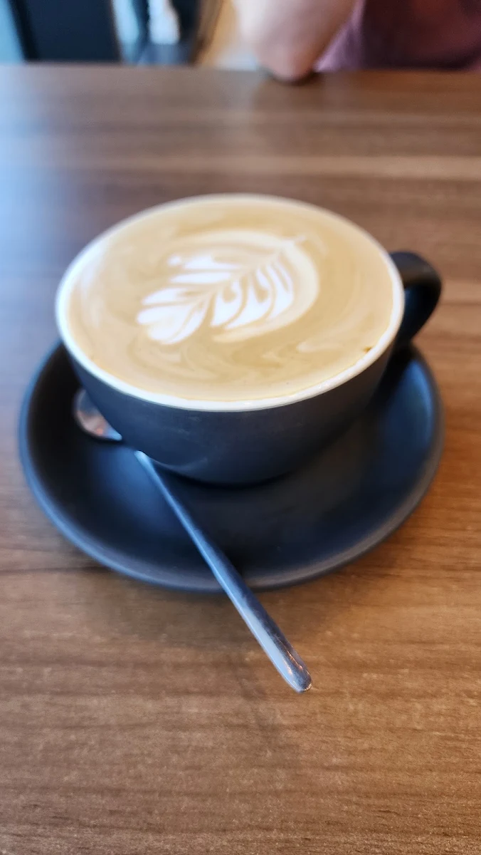Flat White, Purple Rain Cafe