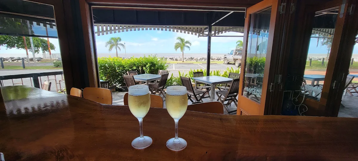 Wine, O'Sheas Restaurant