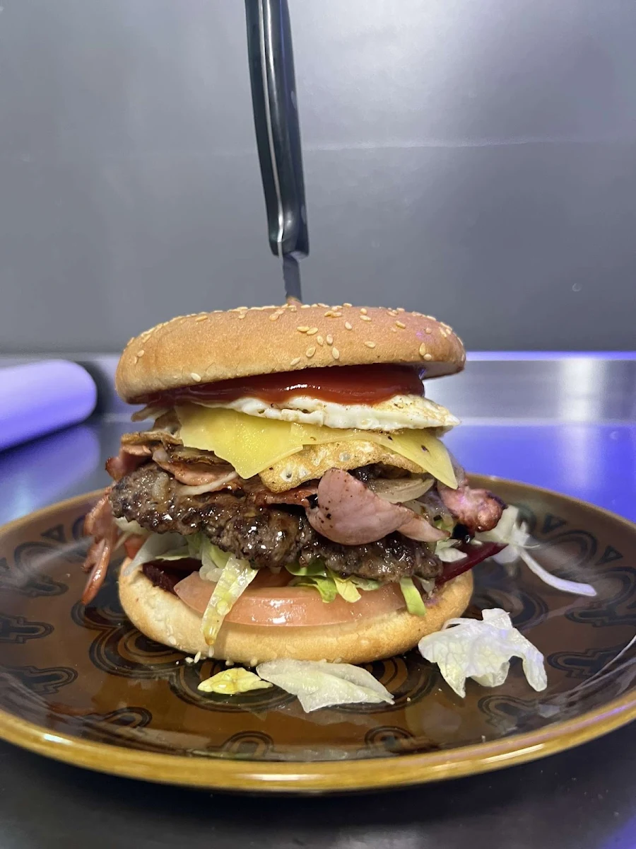 Highlights, Roadhouse Cafe