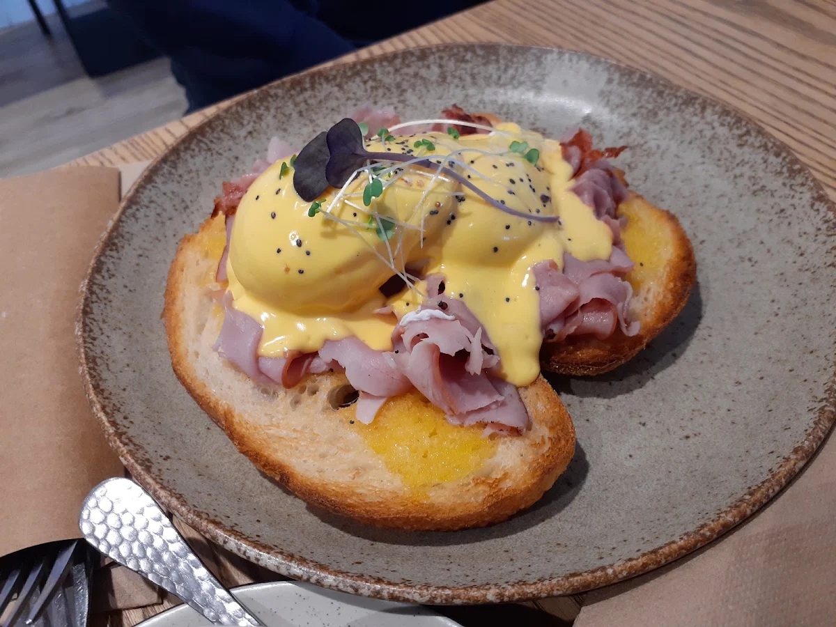 Eggs Benedict, The Hills Pantry