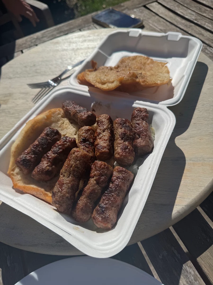 Highlights, Teo's Charcoal Grill