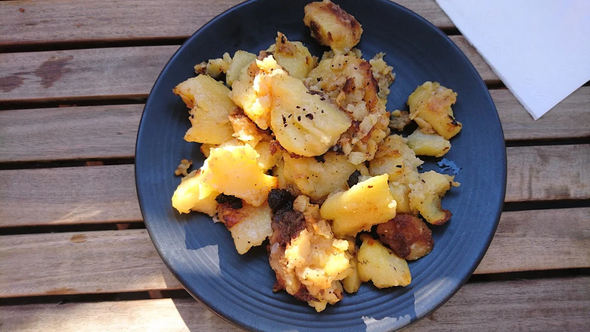 Crushed Potatoes, Claypots Evening Star