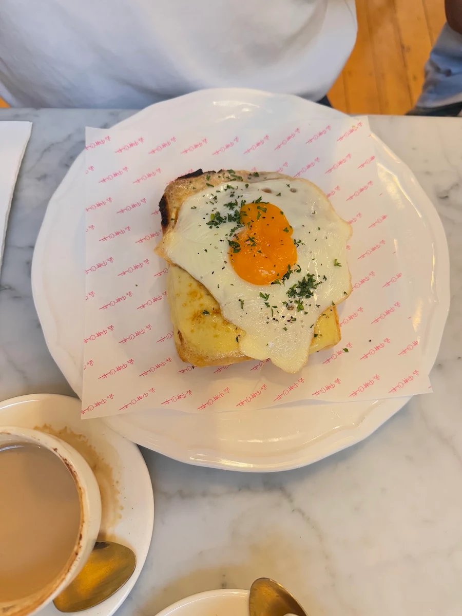 Croque Madame, Le Petit Chateau Restaurant