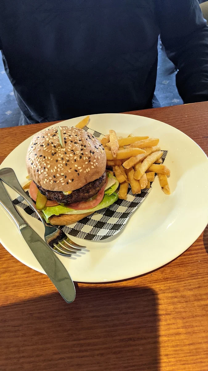 Cheese Burger & Chips