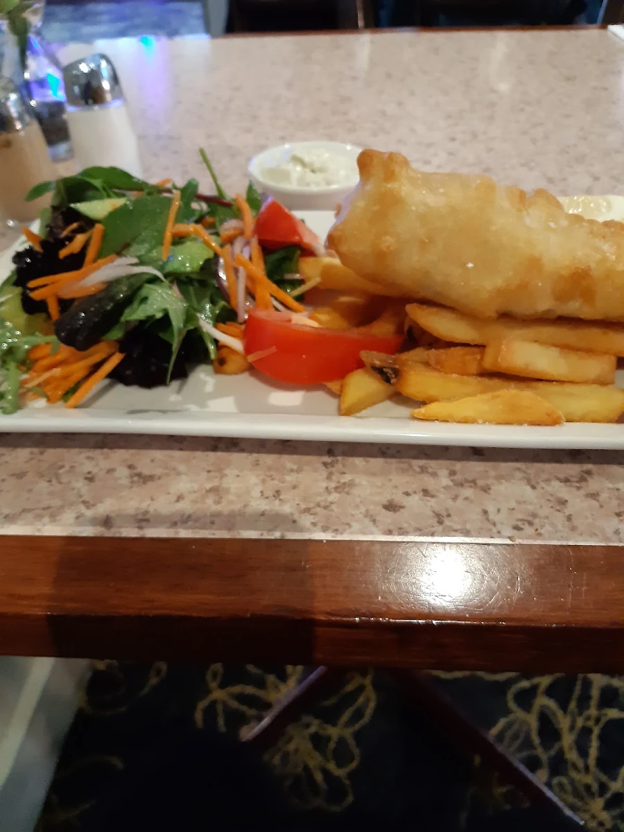 Fish in Beer Batter Fries & Salad