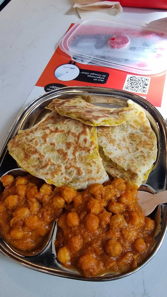 Alu Paratha and Chole