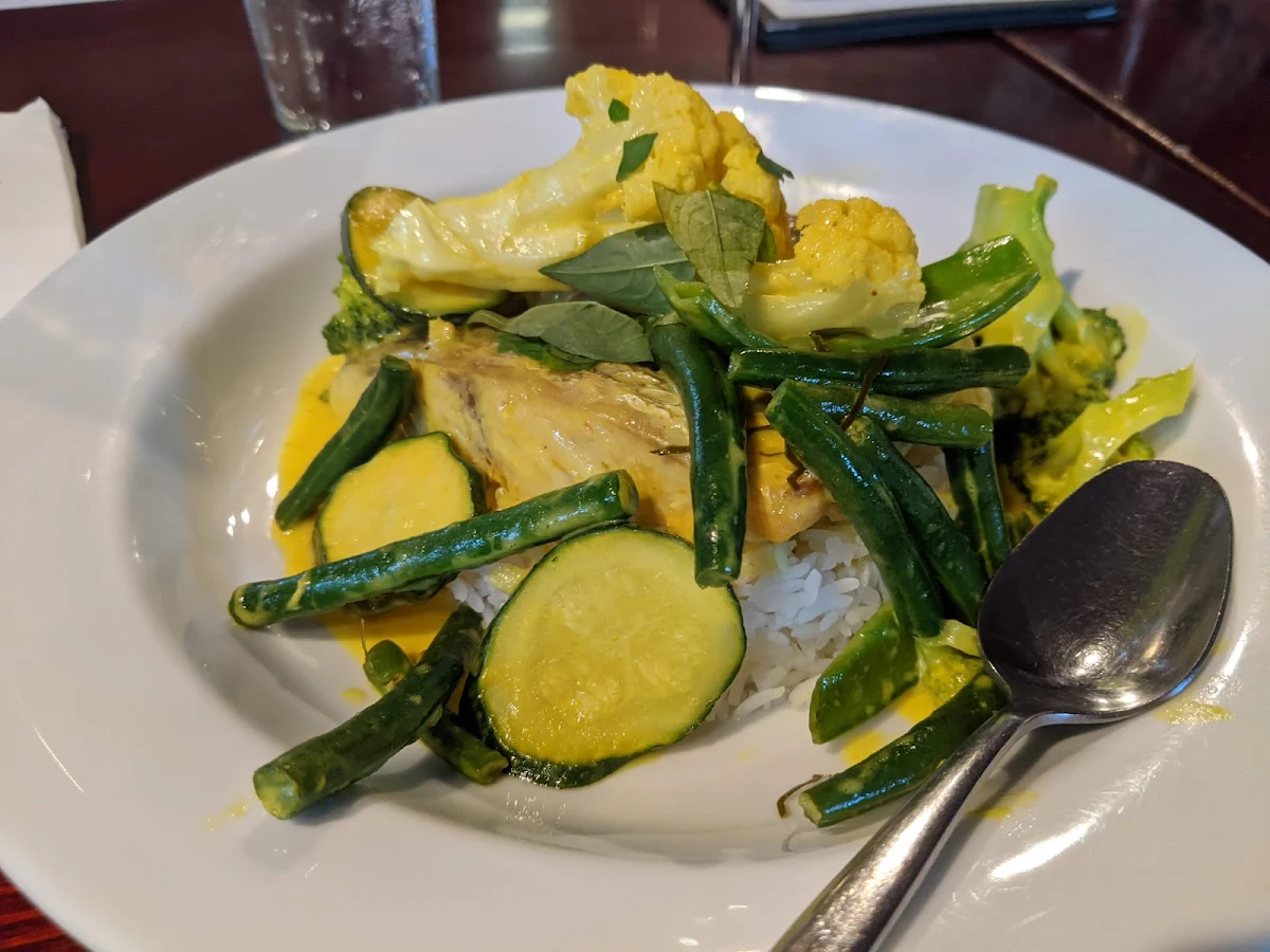 Barracuda in Green Curry Sauce and Green Vegetables