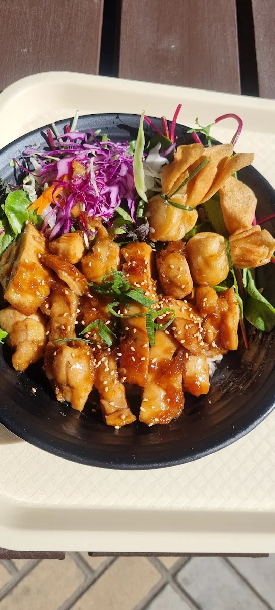 Highlights, Neko Sushi & Bowl