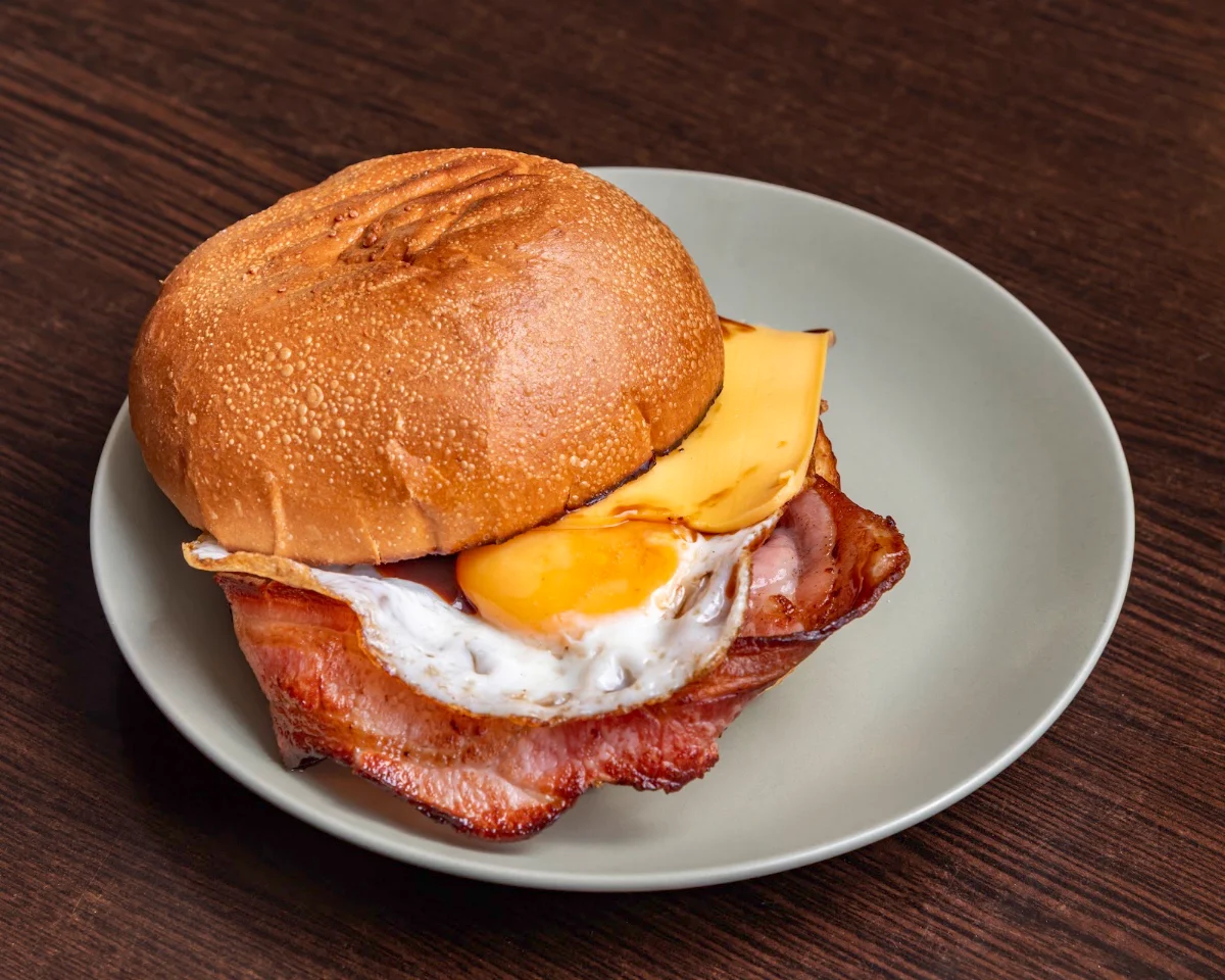 Bacon & Egg Roll
