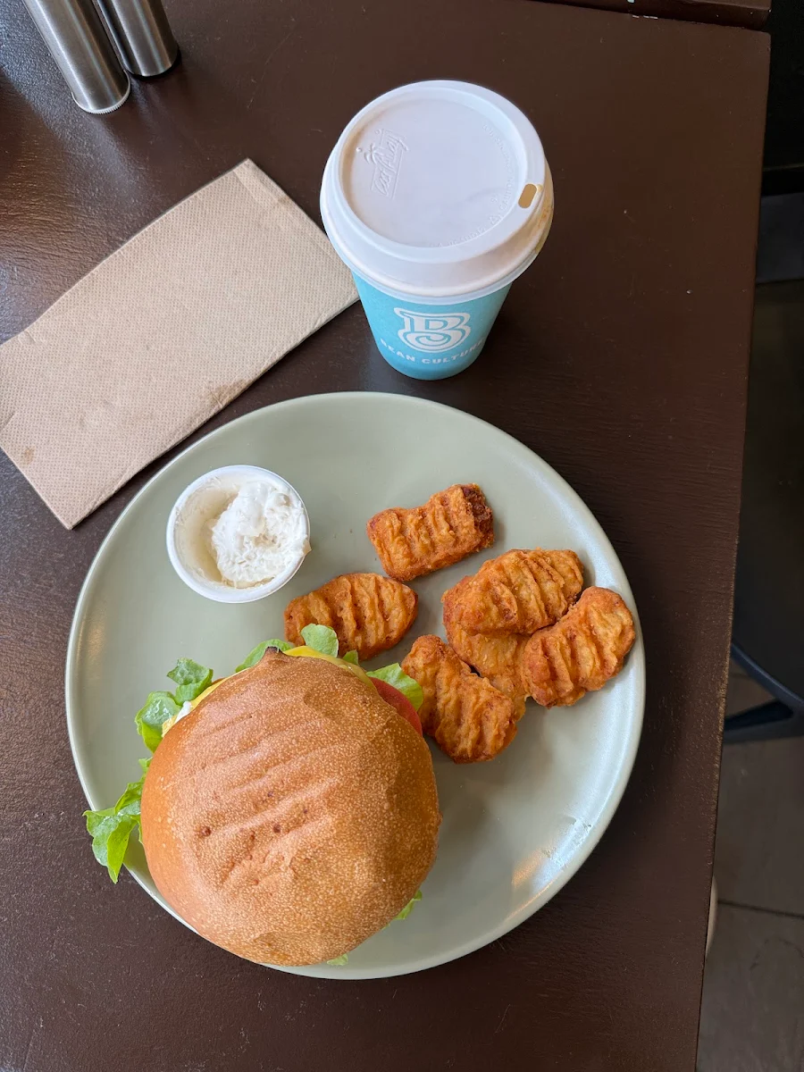 Vegan Burger and Nuggets