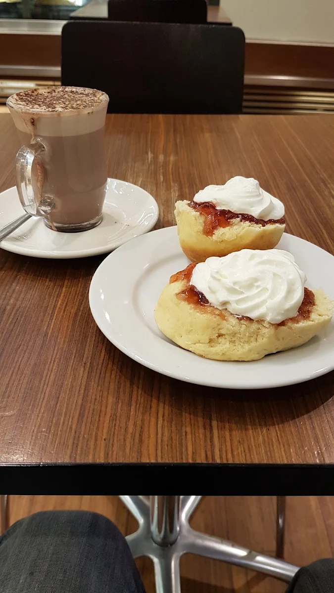 Scones Jam & Cream