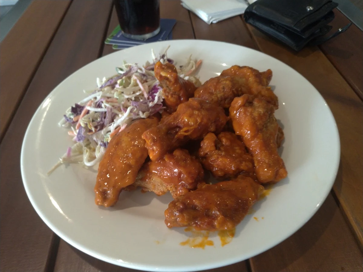Buffalo Wings, Burnside Tavern