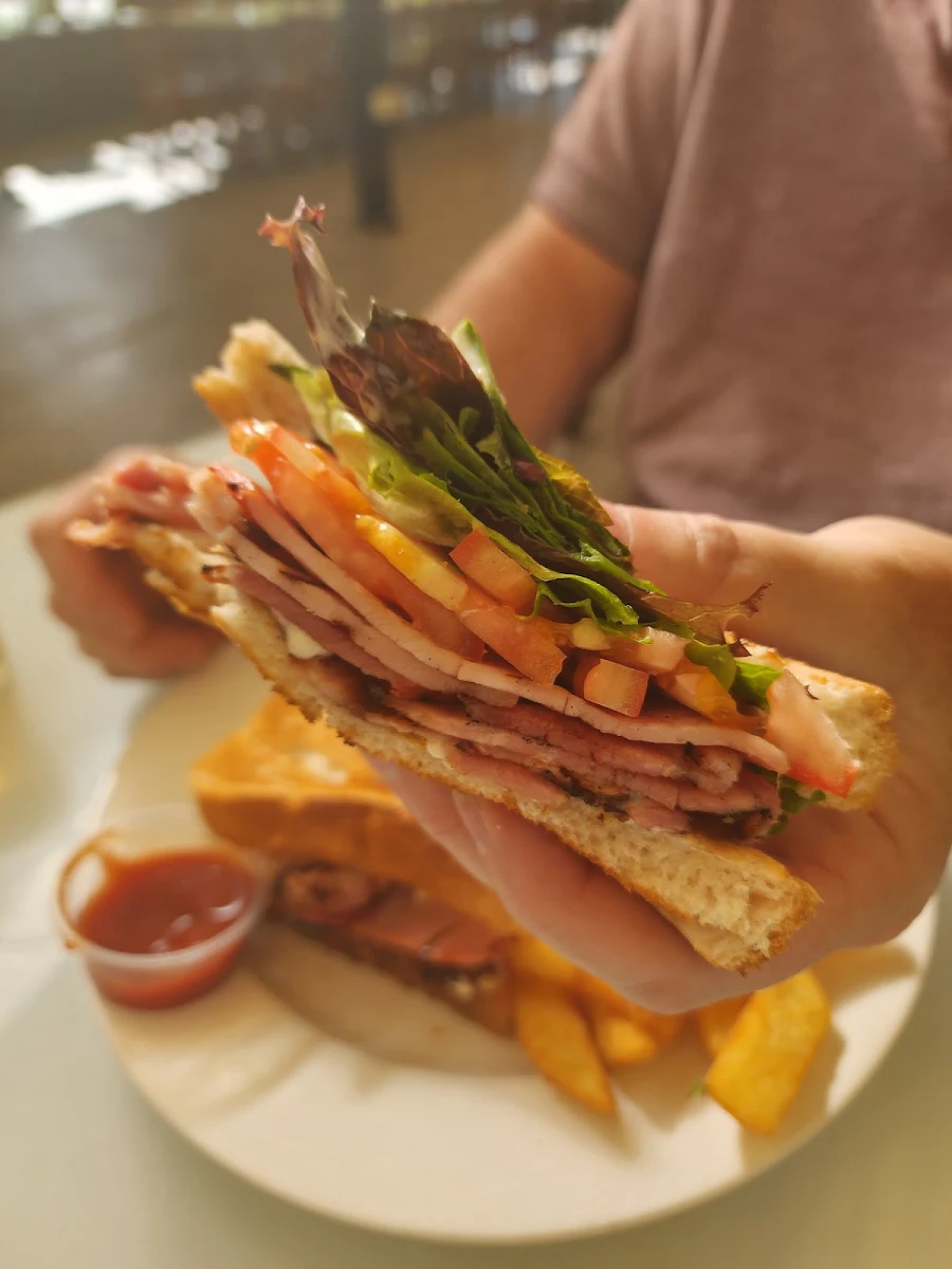Highlights, Burnside Tavern
