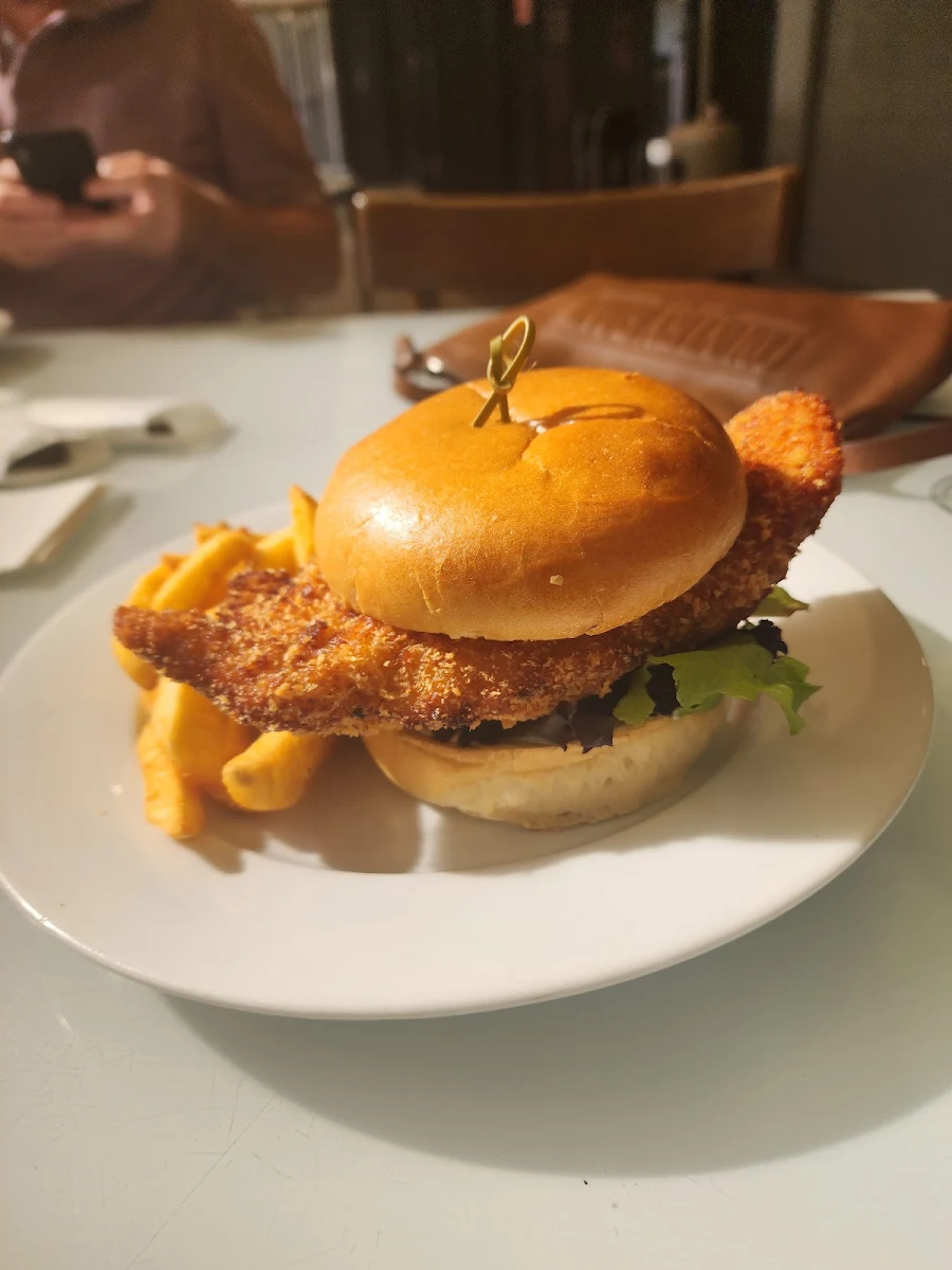 Highlights, Burnside Tavern