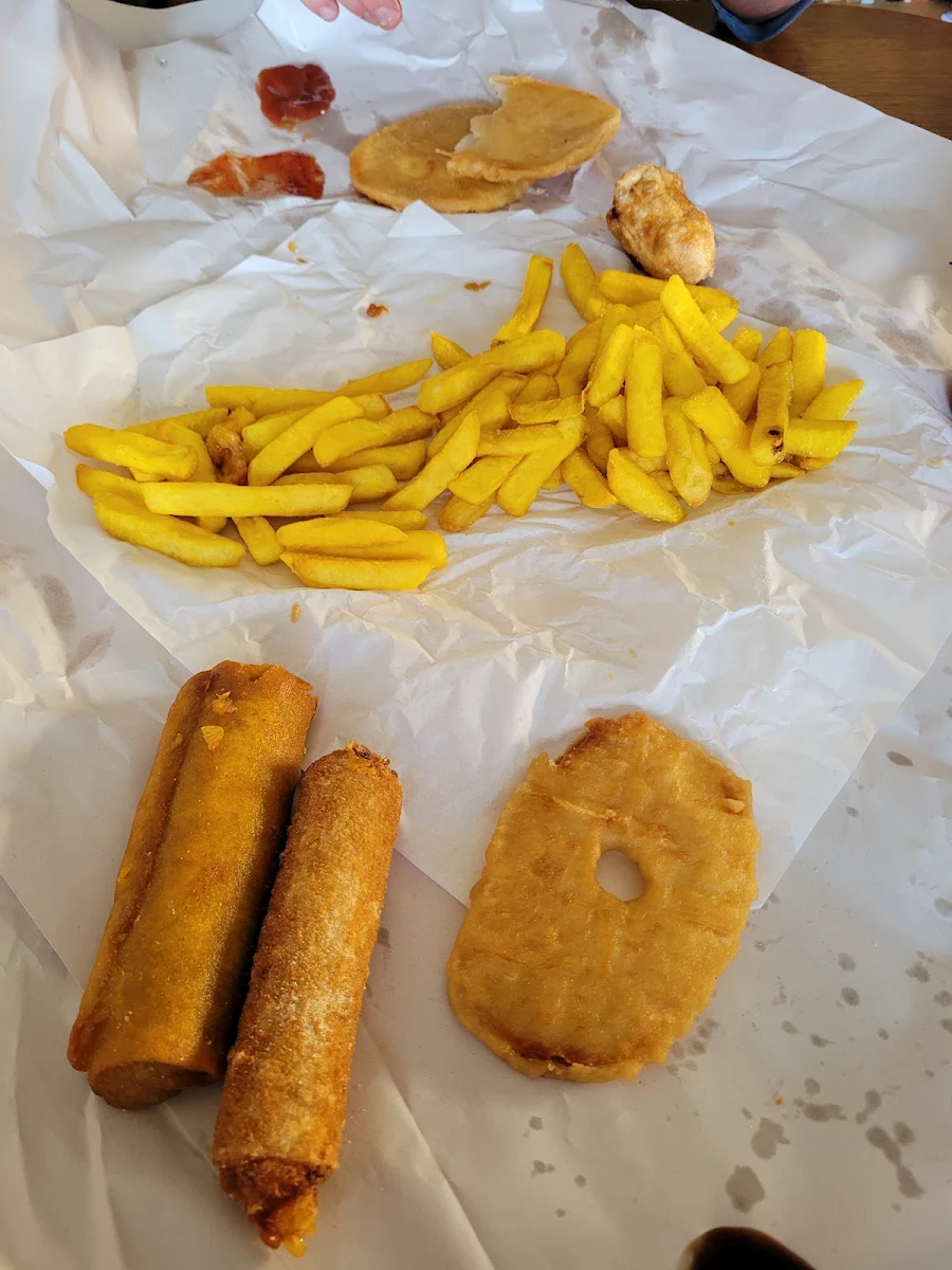 Chips Spring Roll and Corn Jack