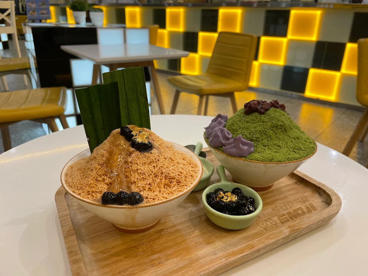 Bingsoo, Super Emoji