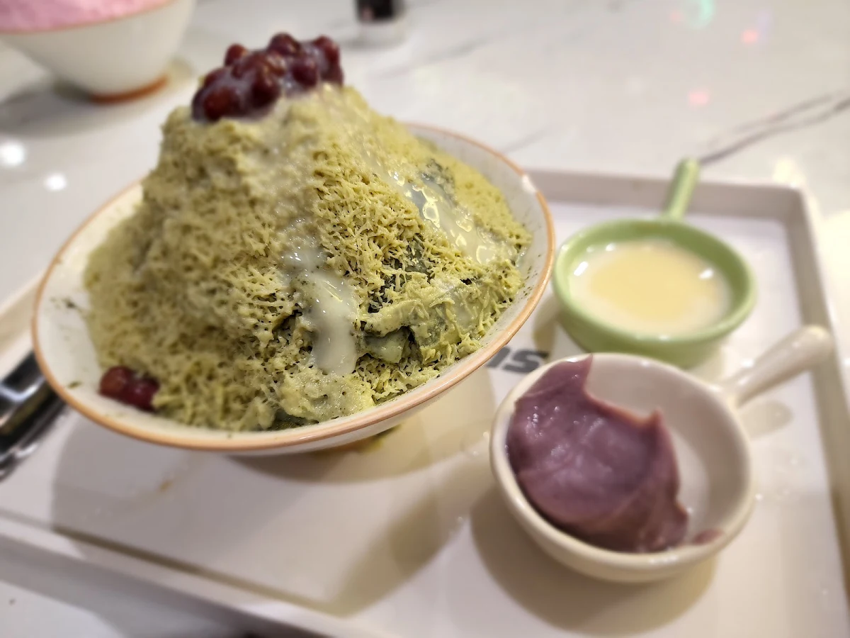 Matcha Bingsu, Super Emoji