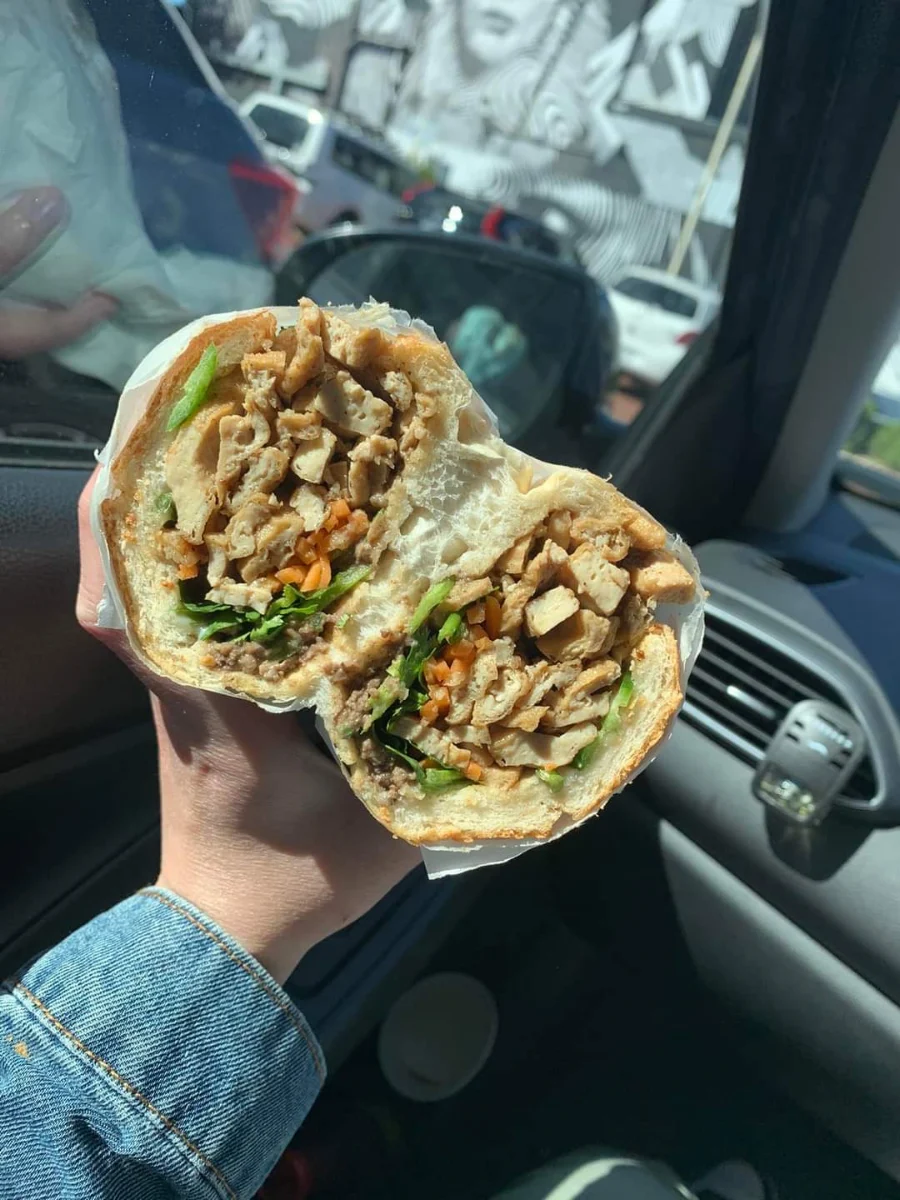 Highlights, Sunshine Cafe & Lunch Bar