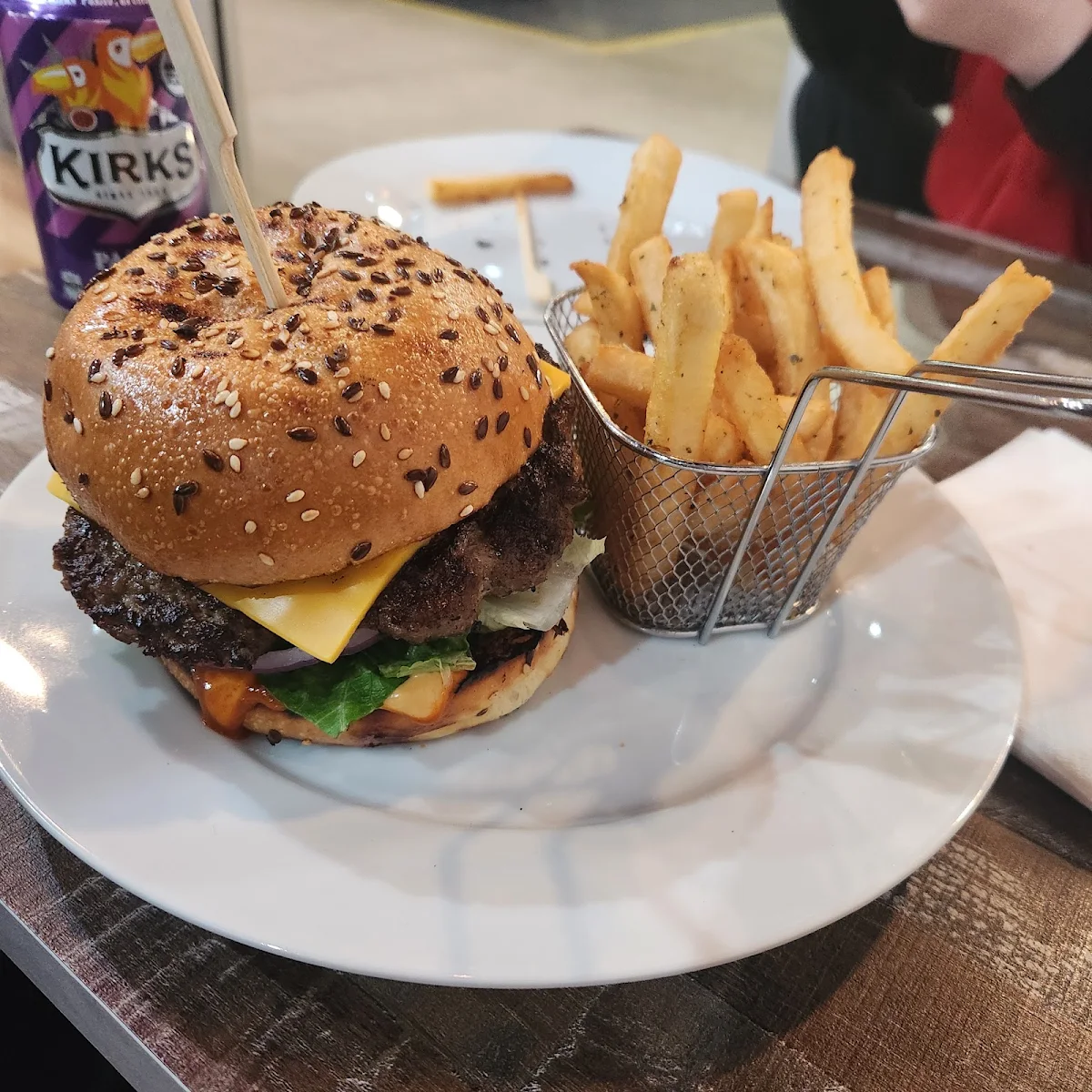 Highlights, Grill House Burger & Parma