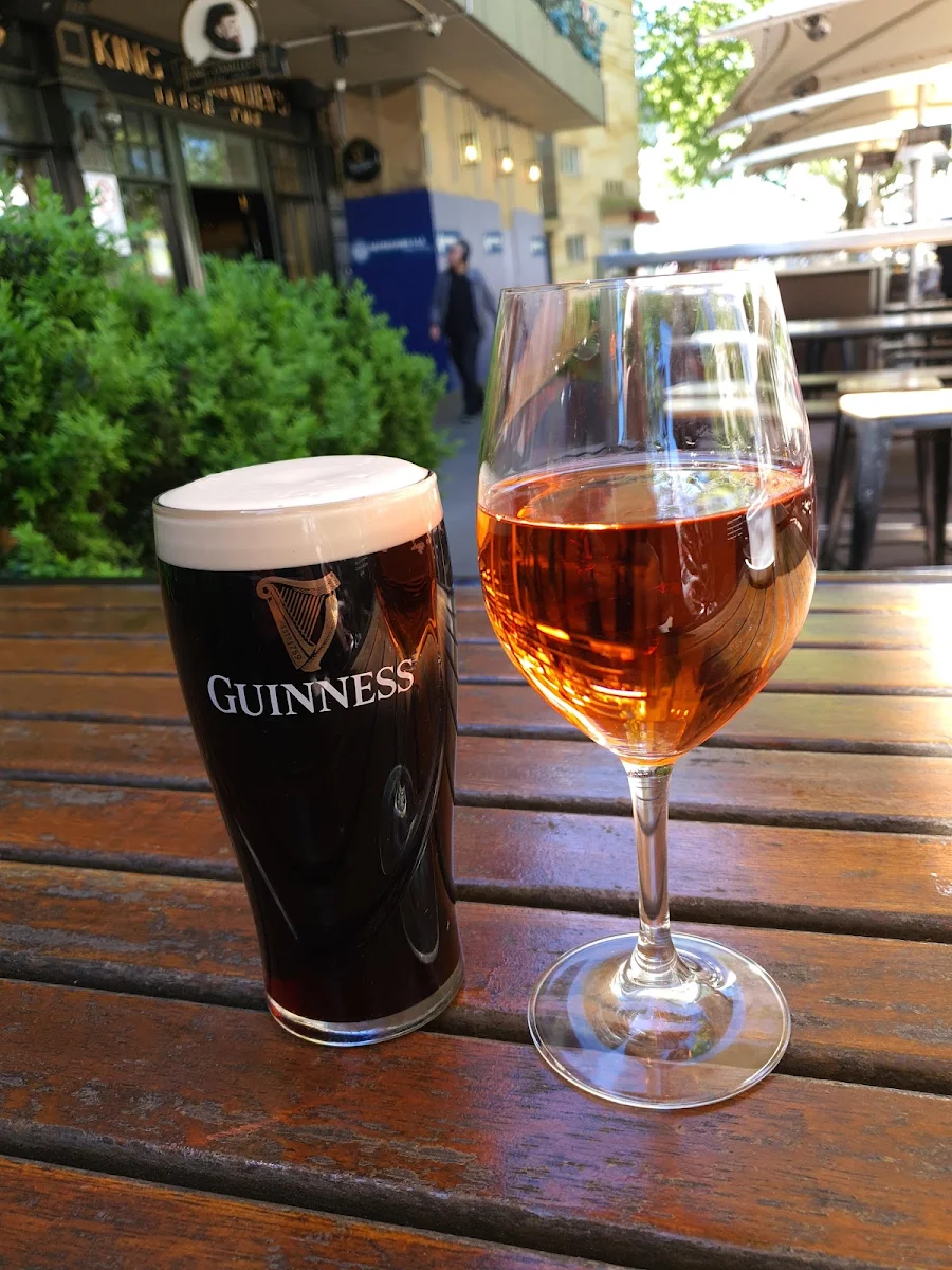 Guinness Draught Wine, King O'Malley's