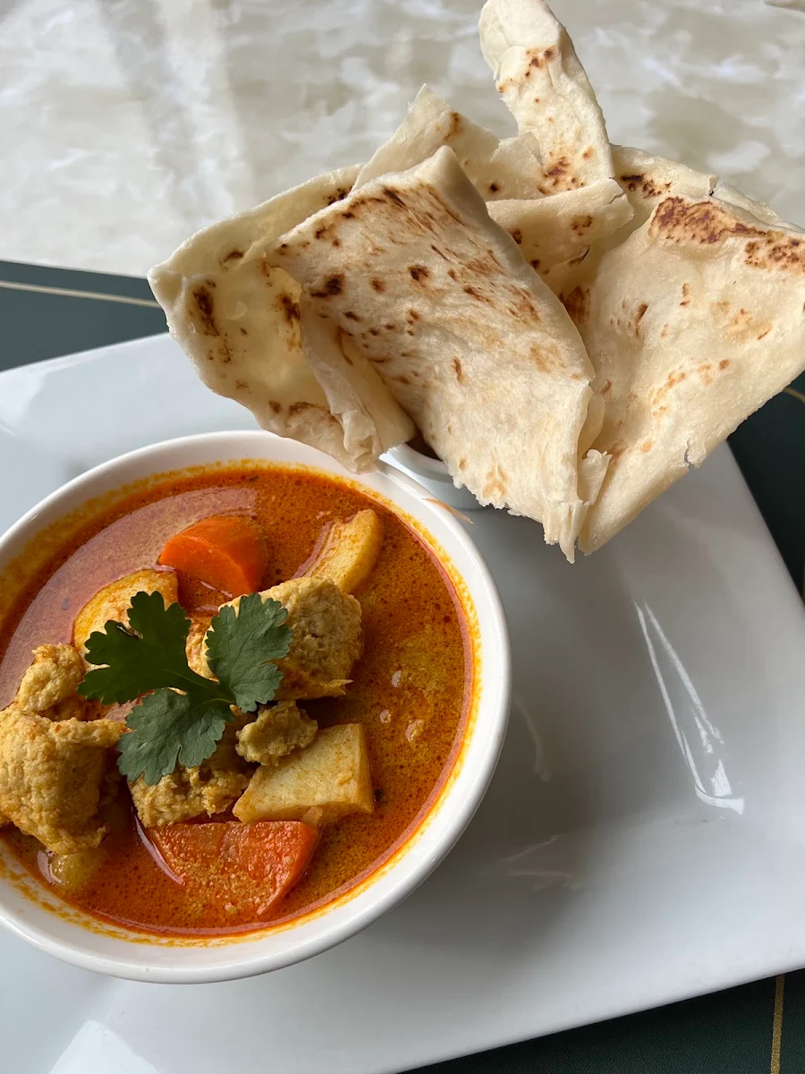 Curry Chicken with Roti