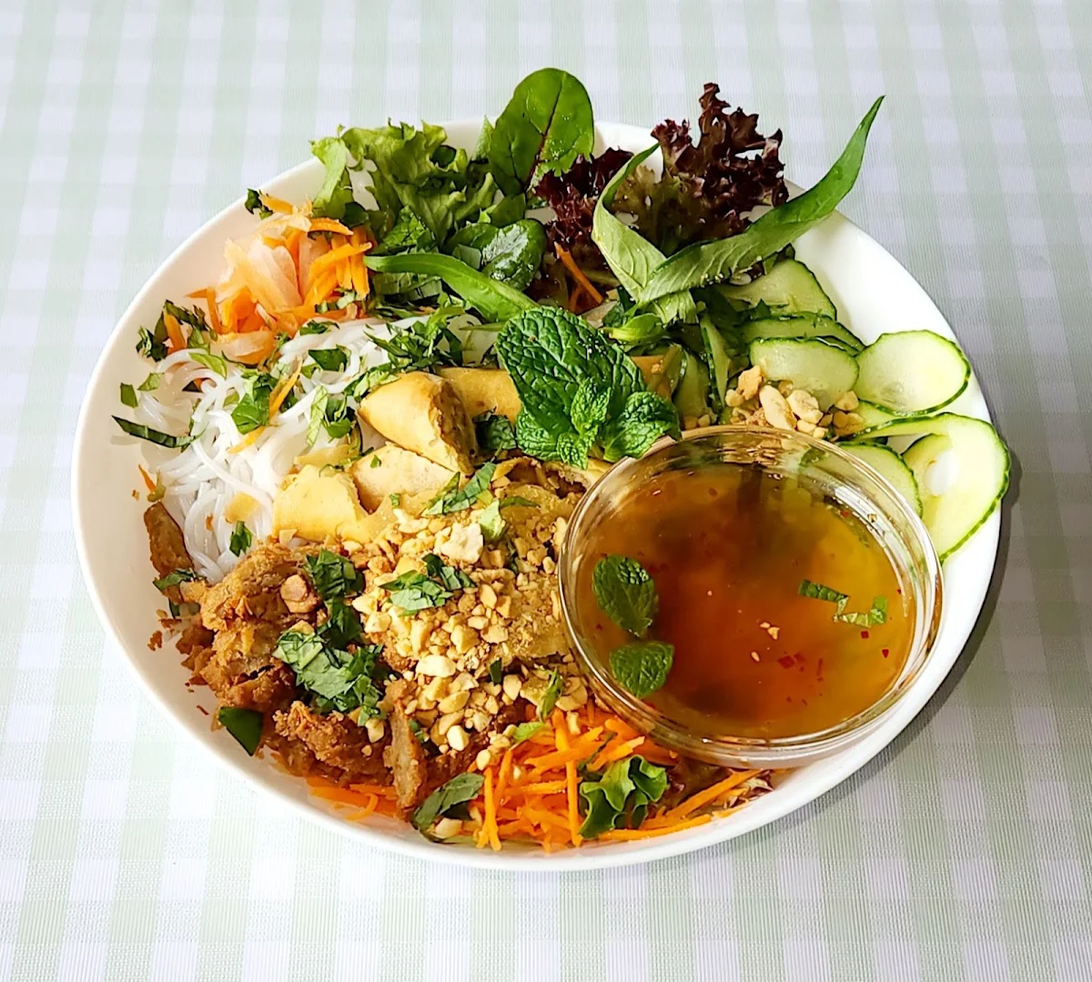 Vermicelli with Spring Roll and Crispy Vegetarian Chicken