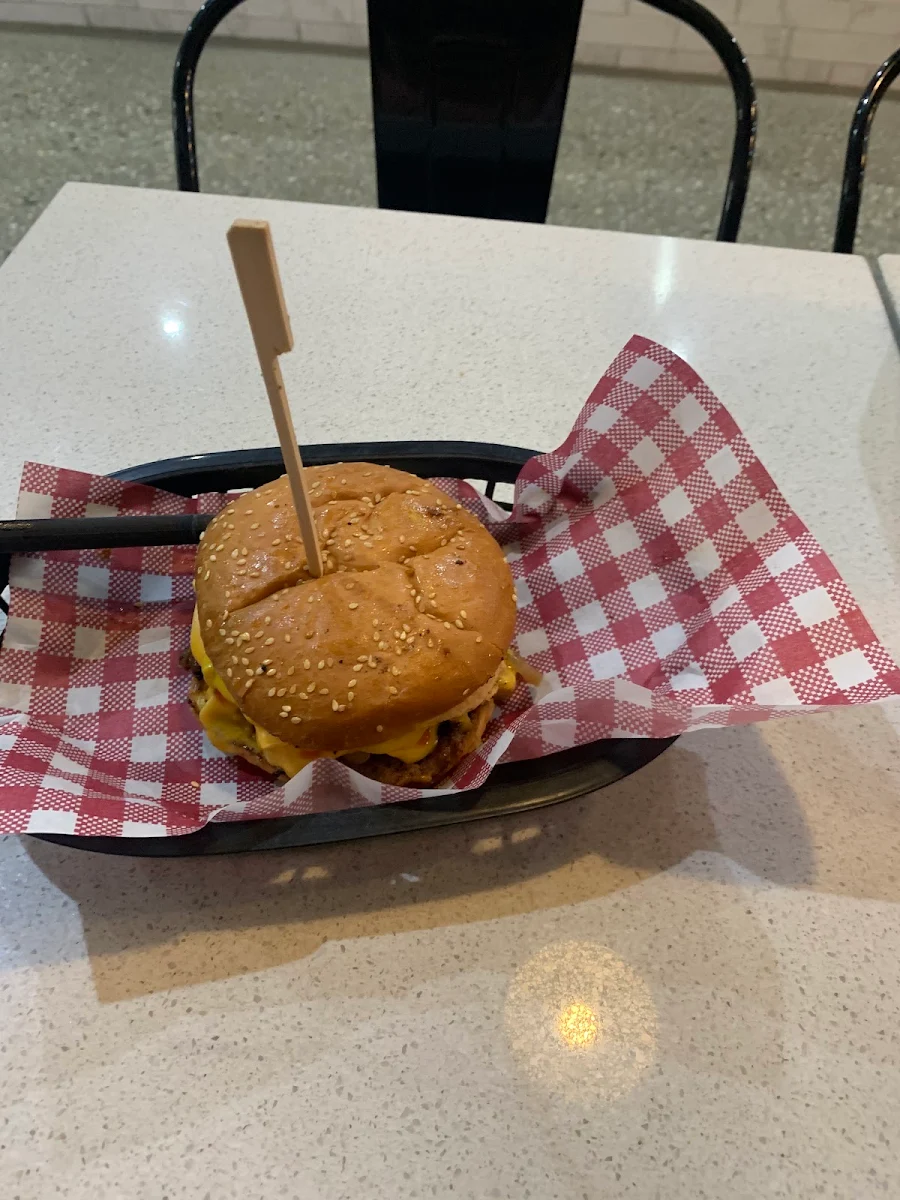 Cheese Burger, Silver Key Cafe