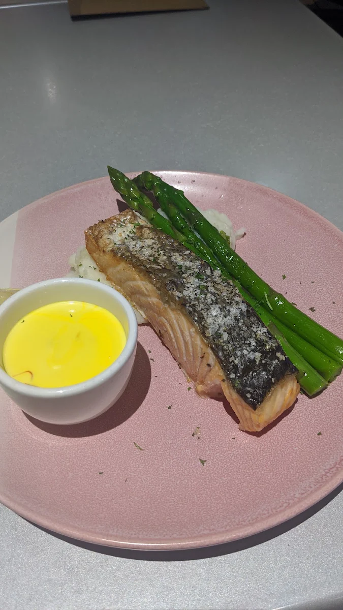 Salmon, Caloundra Power Boat Club