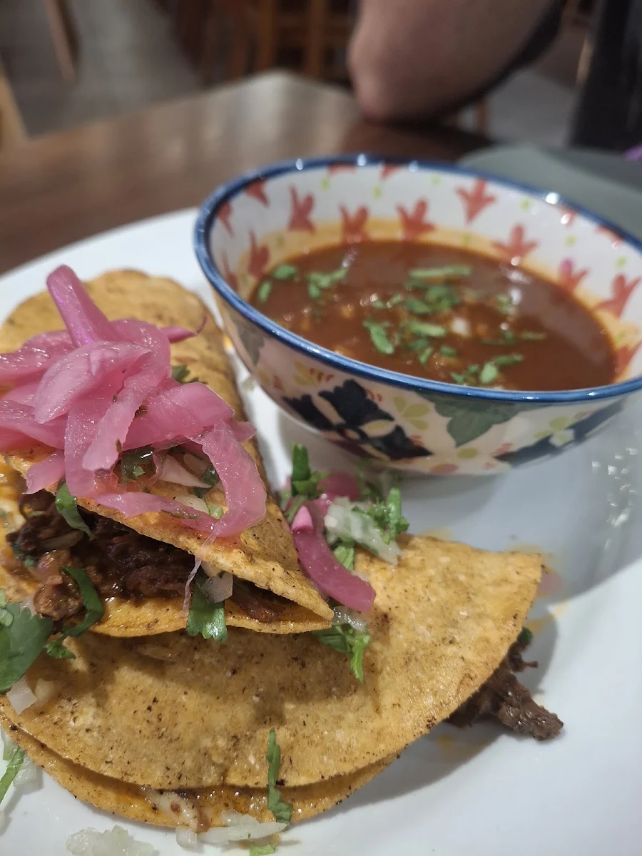 Highlights, Los Muchachos Mexican