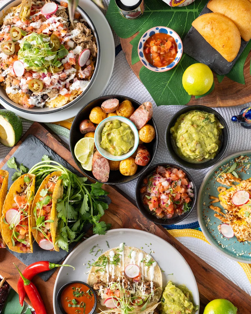Highlights, Los Muchachos Mexican