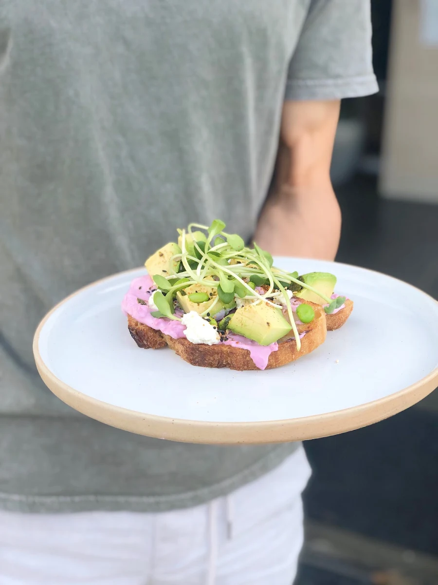 Smashed Avo, Refinery Coffee
