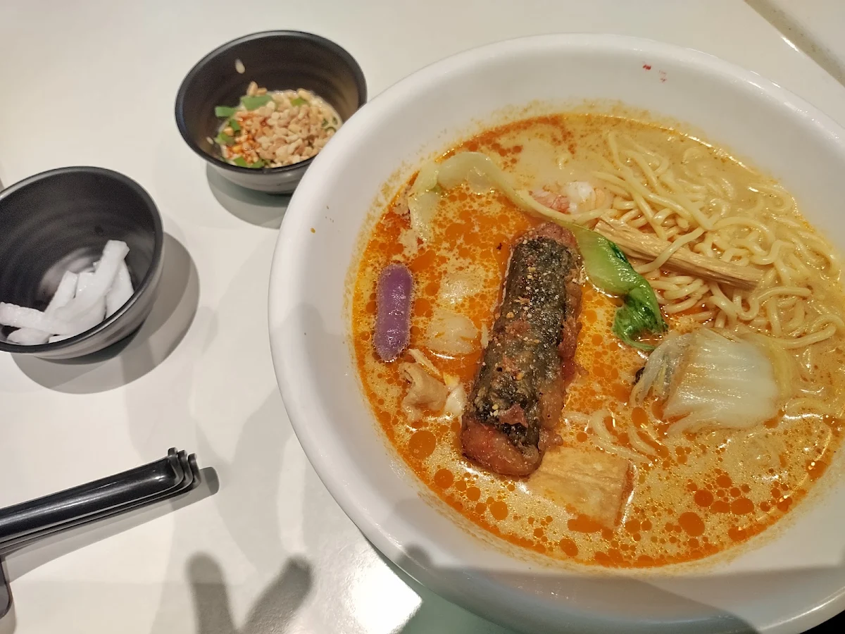 Highlights, Buer Tang Lao Wentworth Point