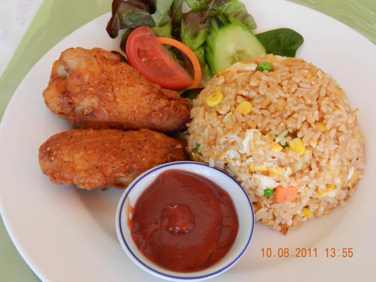 Highlights, Thai In-fa Cabarita Restaurant