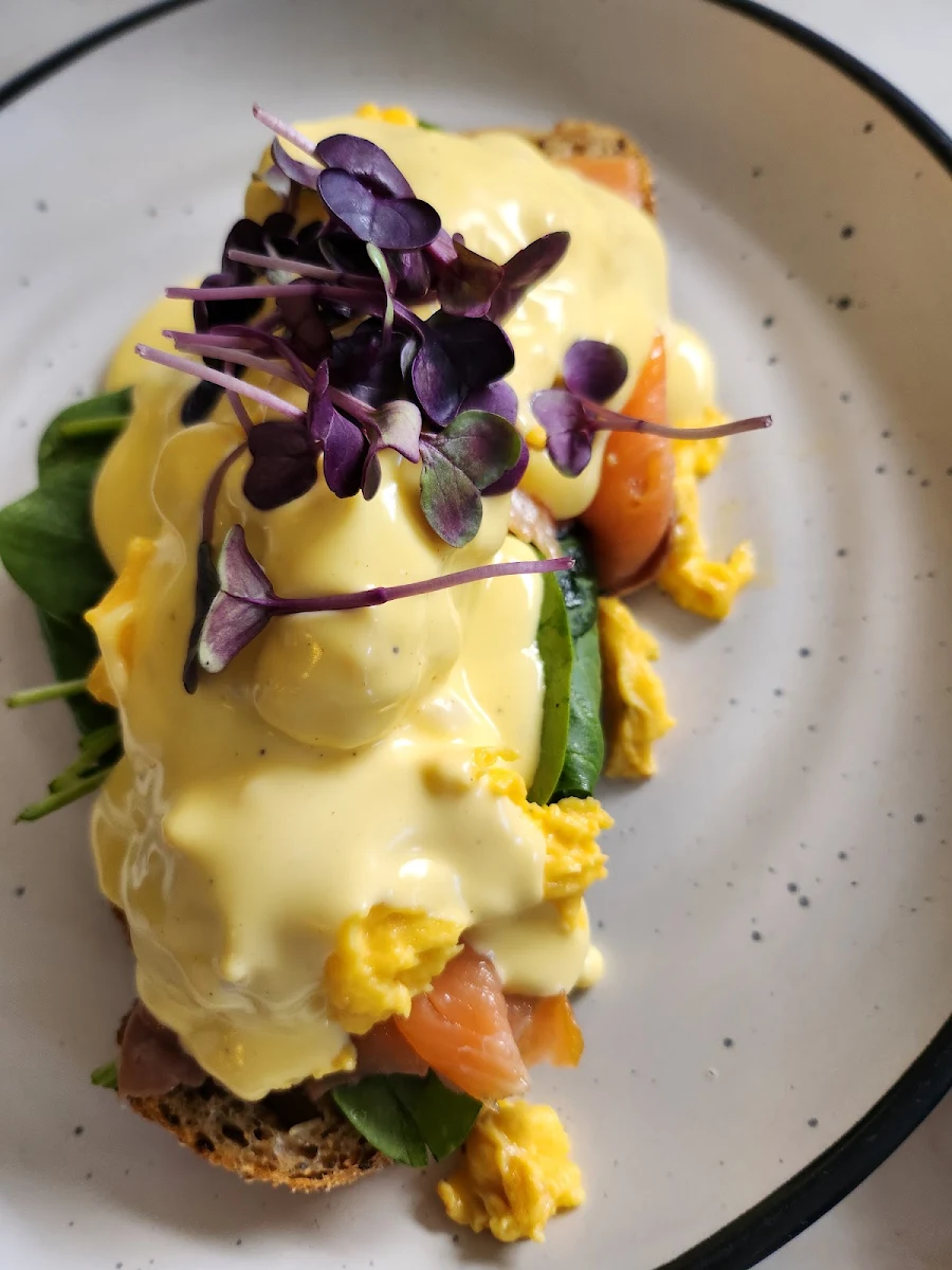Eggs Benedict with Salmon