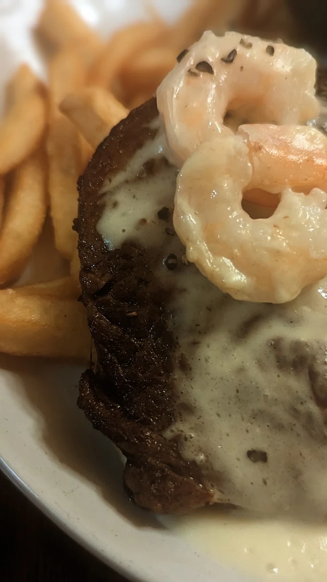 Scotch Fillet Steak w Creamy Prawn Sauce