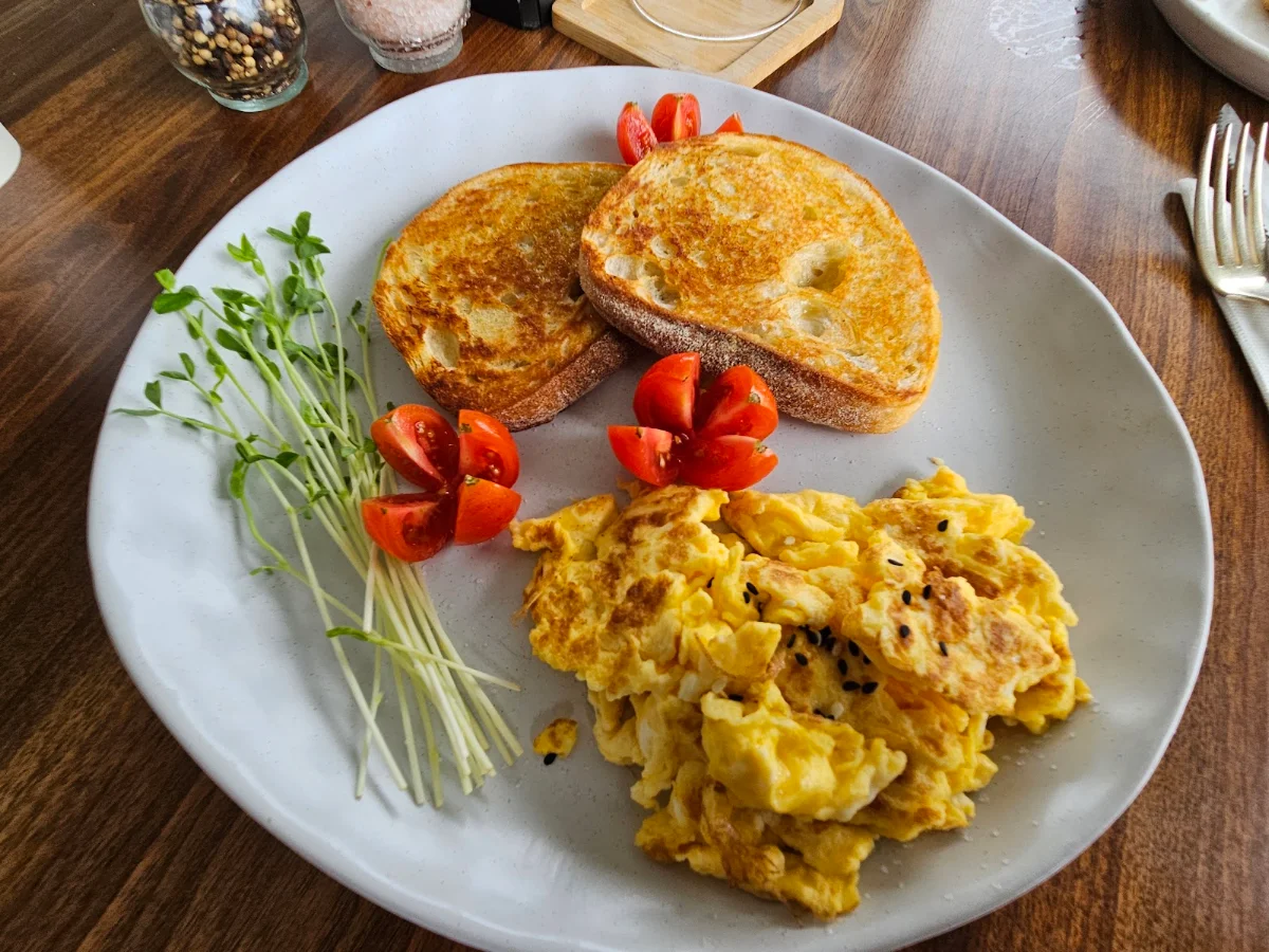 Classic Eggs, Sharbella Espresso