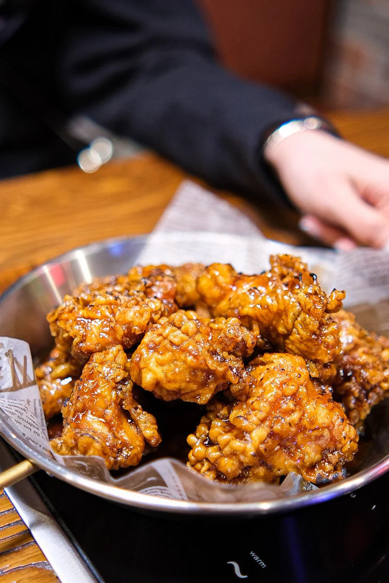 Kkan Pung Chicken and Rice Cakes