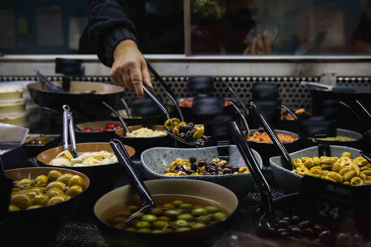 Highlights, Bolton Street Deli And Liquor
