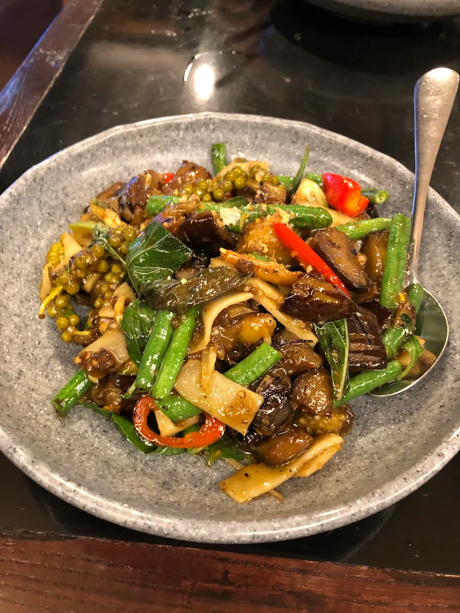 Pad Prik Khing, Kinn Thai Greenhills