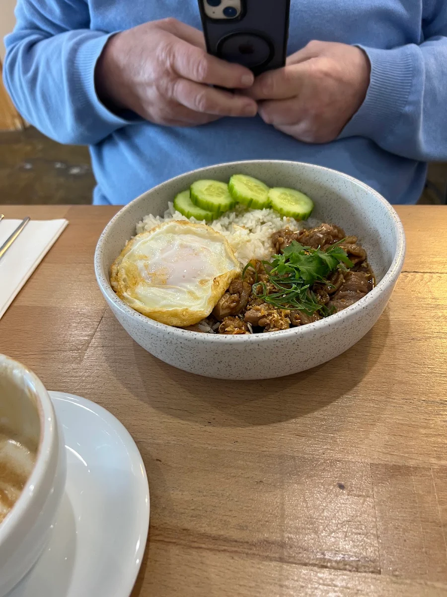 Highlights, SUM Cafe and Thai eatery