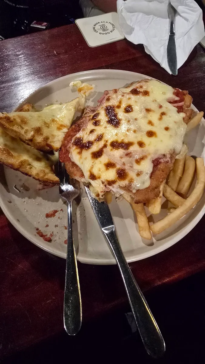 Ham, Fiddlers Irish Pub