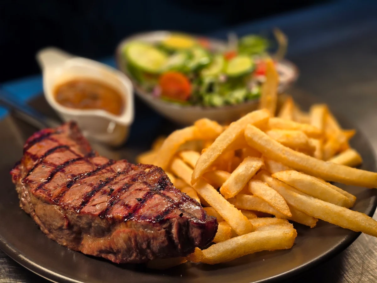 Kids Mini Steak N' Chips