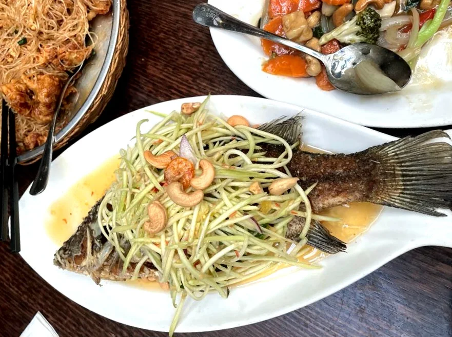 Fried Fish with Green Mango