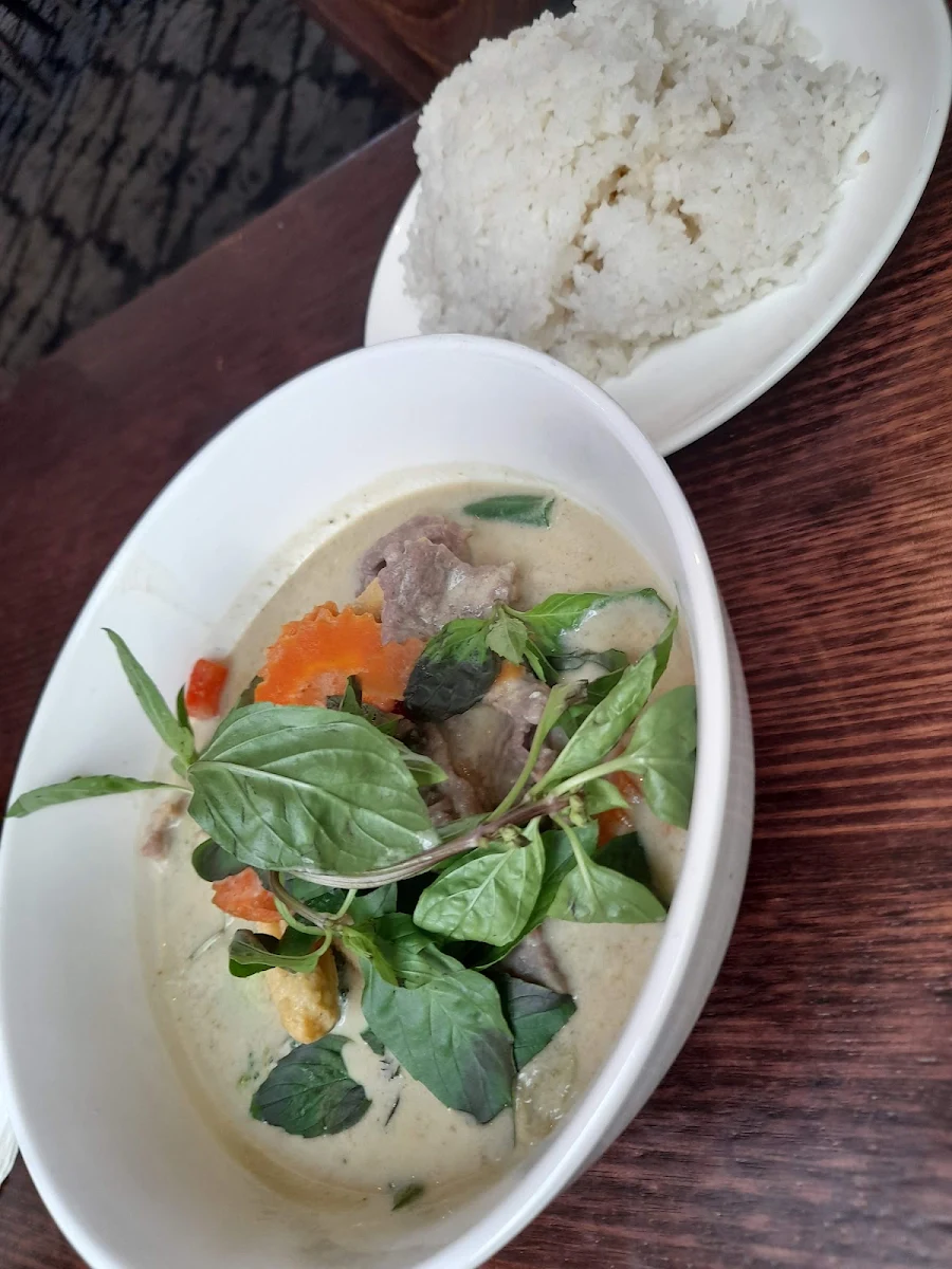 Green Curry Chicken