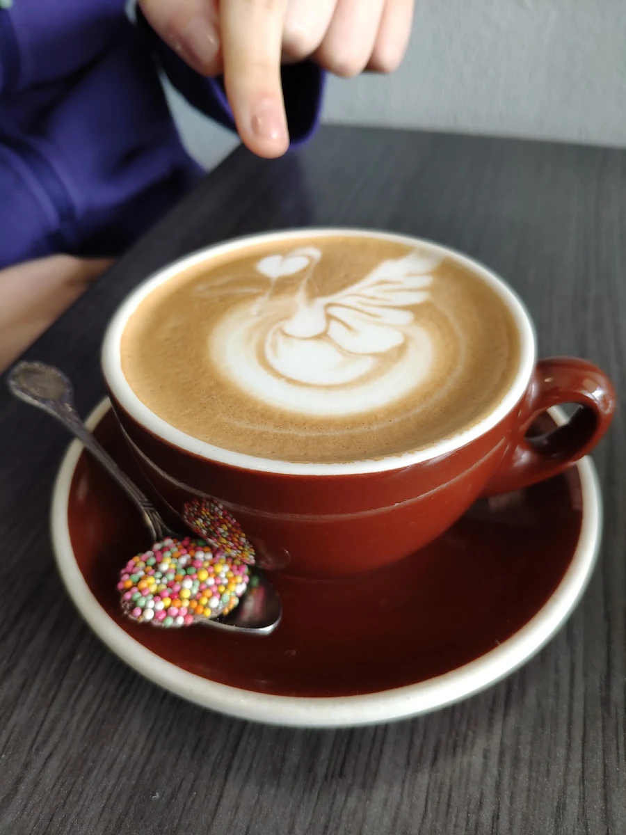 Flat White, Two Farm Girls