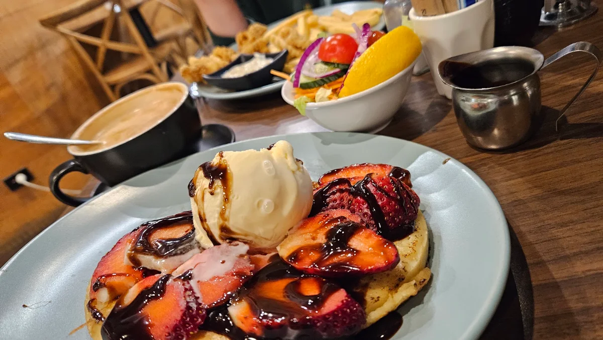 Pancake Stack, Kafe 258