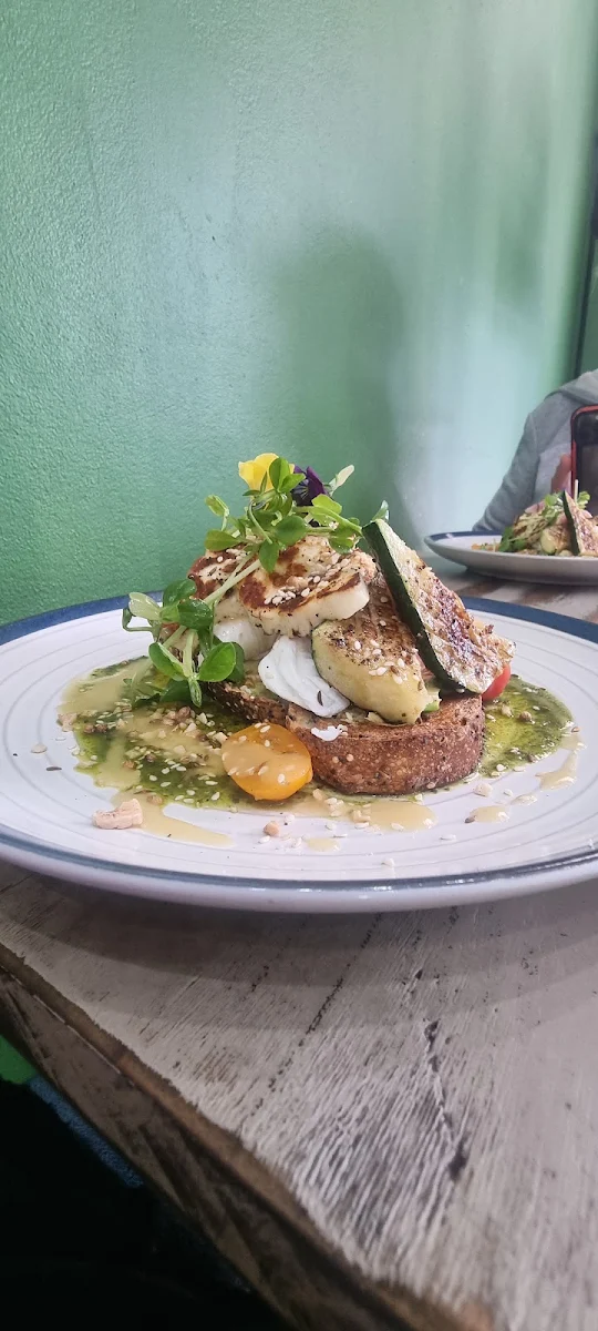 Smashed Avocado, Tidz Across The Park